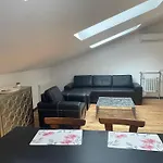 Florianska Deluxe With Air Condition Apartment