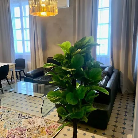Florianska Deluxe With Air Condition *