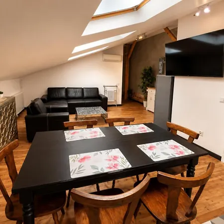 Apartment Florianska Deluxe With Air Condition