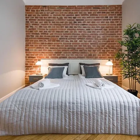 Florianska Deluxe With Air Condition