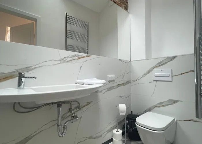 Florianska Deluxe With Air Condition شقة