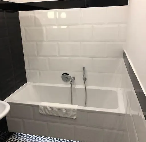 Florianska Deluxe With Air Condition شقة *